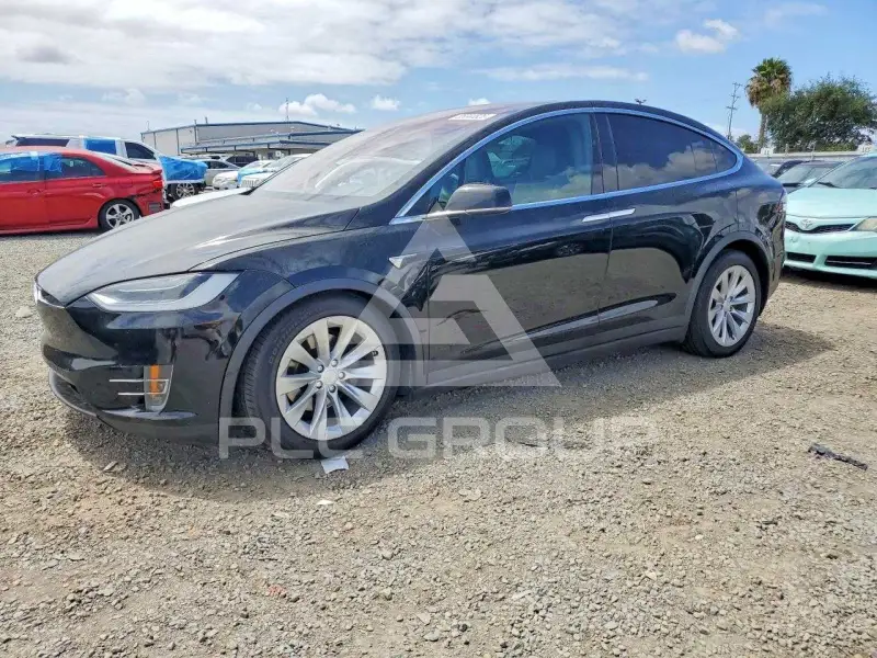 2018 Tesla Model X фото