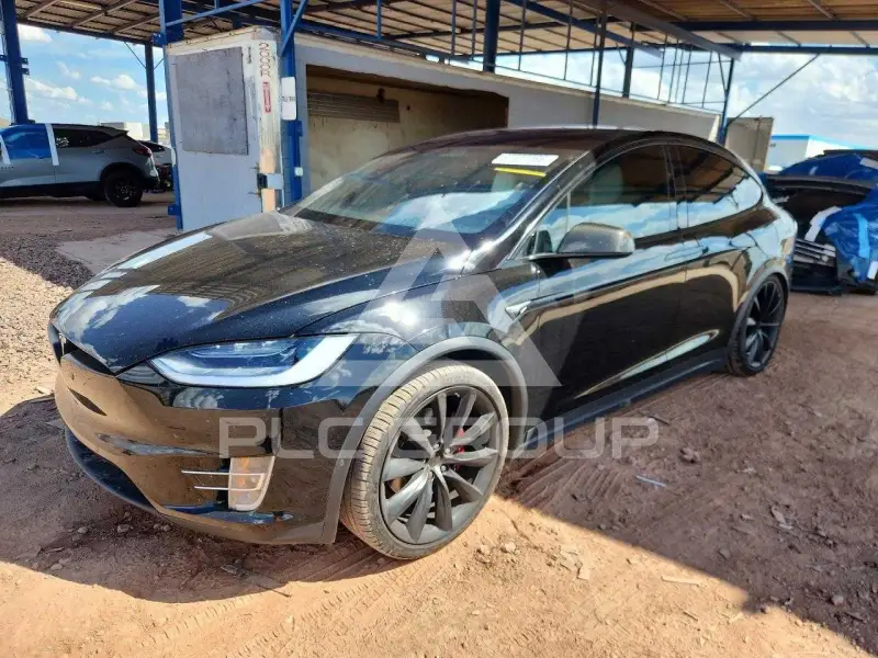 2018 Tesla Model X фото