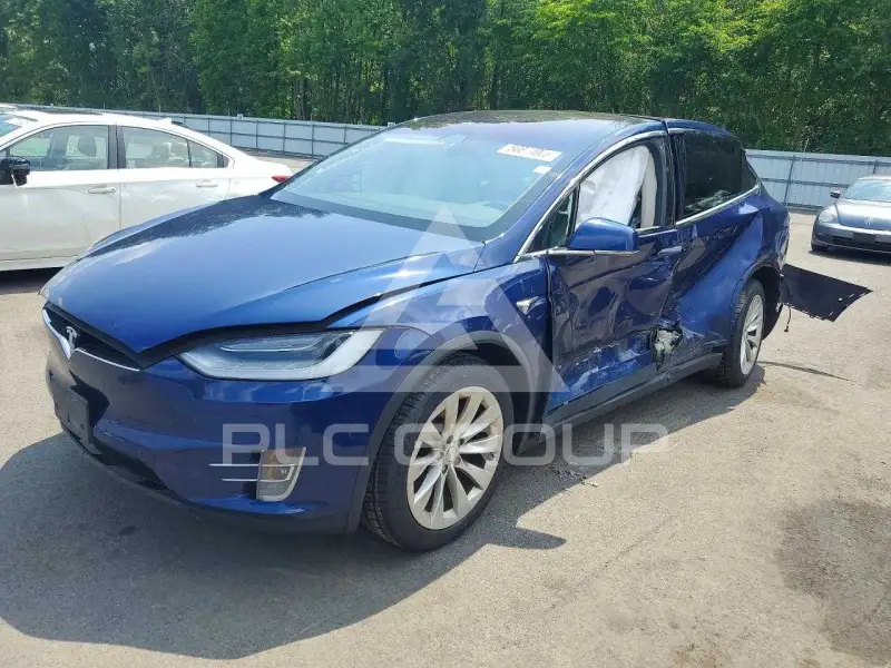2018 Tesla Model X photo