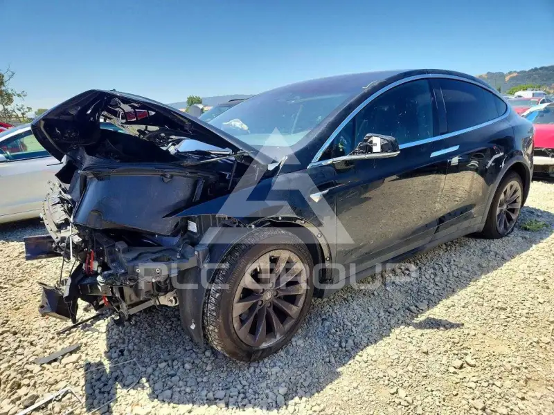 2018 Tesla Model X фото