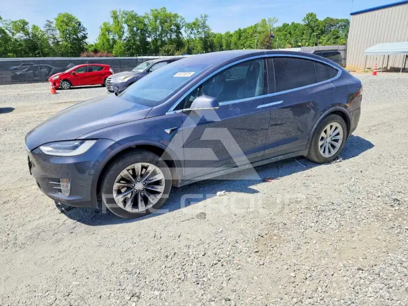 2018 Tesla Model X photo