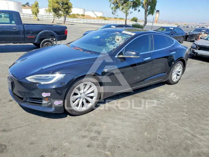 2018 Tesla Model S фото