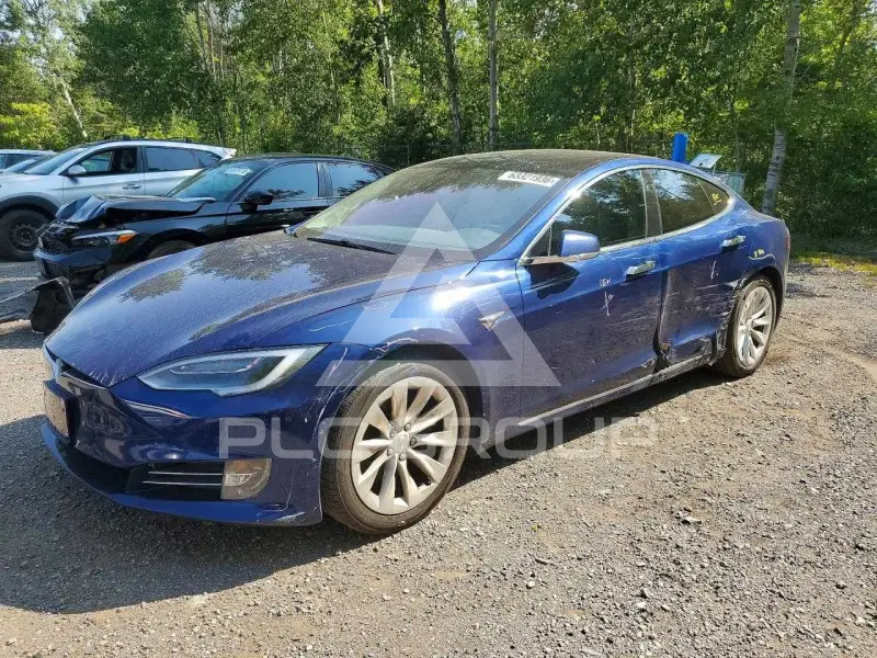 2018 Tesla Model S фото