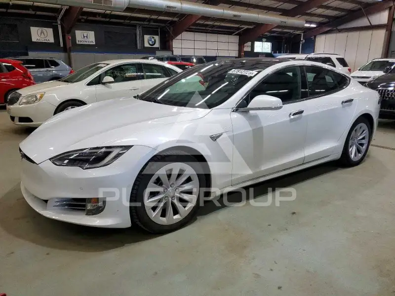 2018 Tesla Model S фото