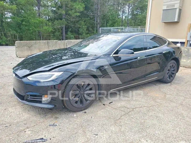 2018 Tesla Model S фото