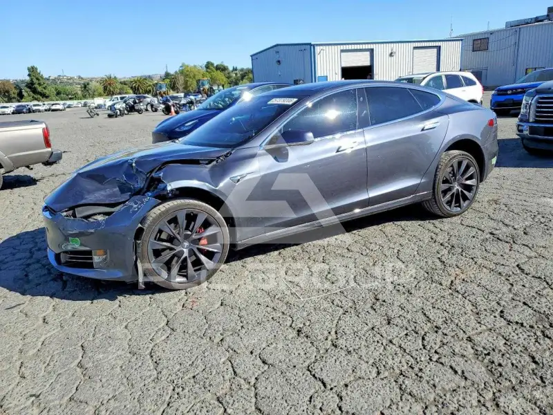 2018 Tesla Model S photo