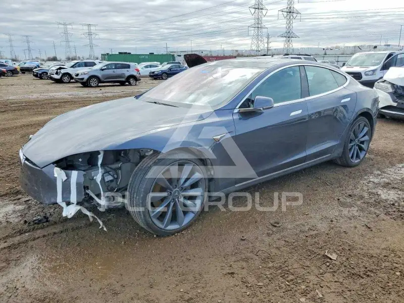 2018 Tesla Model S фото