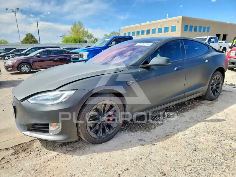 2018 Tesla Model S фото