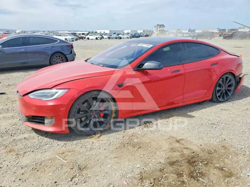 2018 Tesla Model S фото