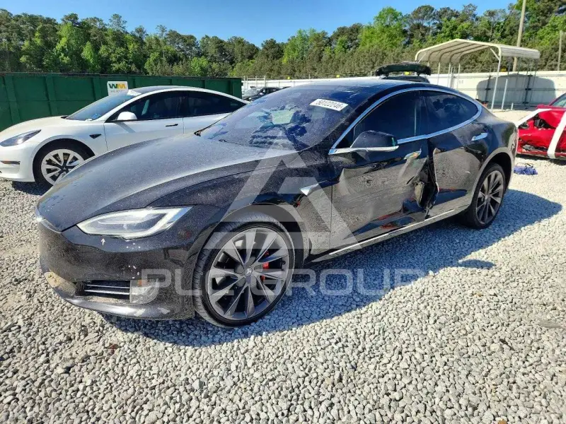 2018 Tesla Model S фото