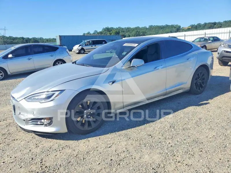 2018 Tesla Model S photo