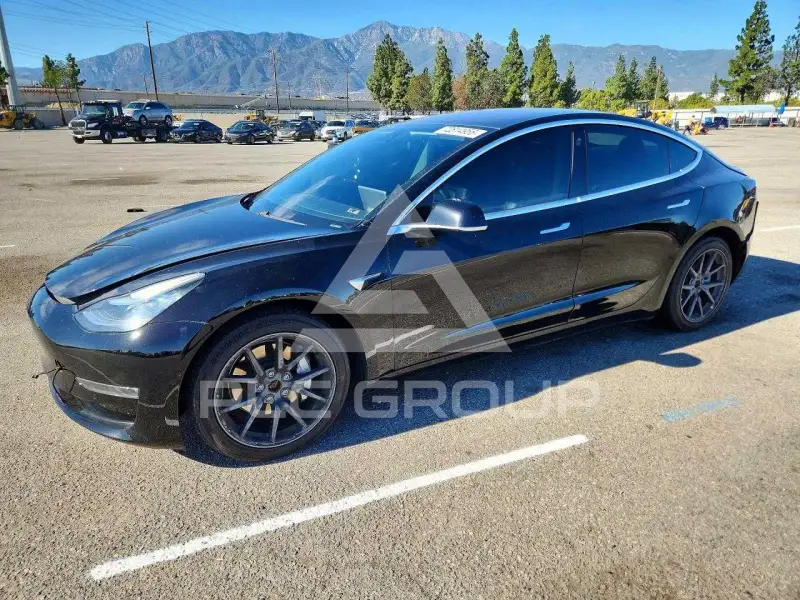 2018 Tesla Model 3 photo