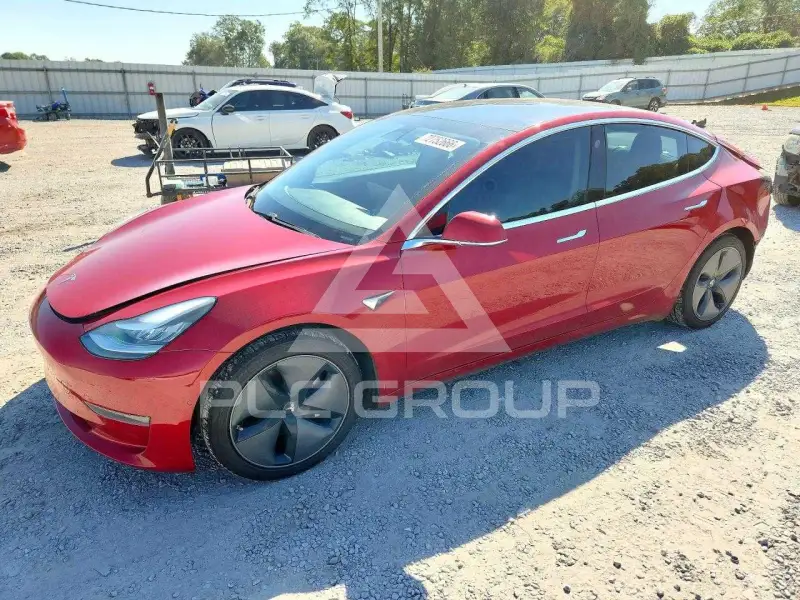 2018 Tesla Model 3 фото