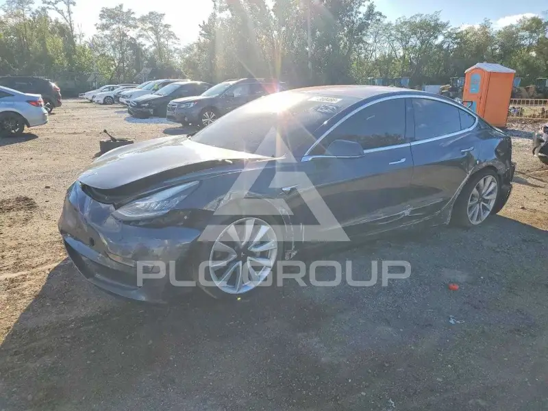 2018 Tesla Model 3 photo