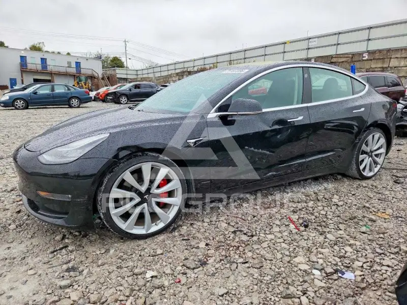 2018 Tesla Model 3 фото
