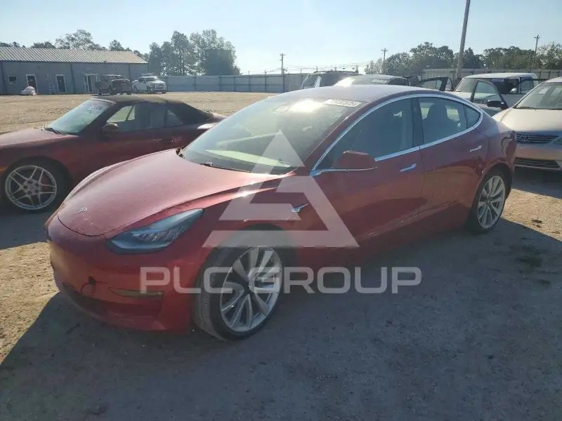 2018 Tesla Model 3 фото