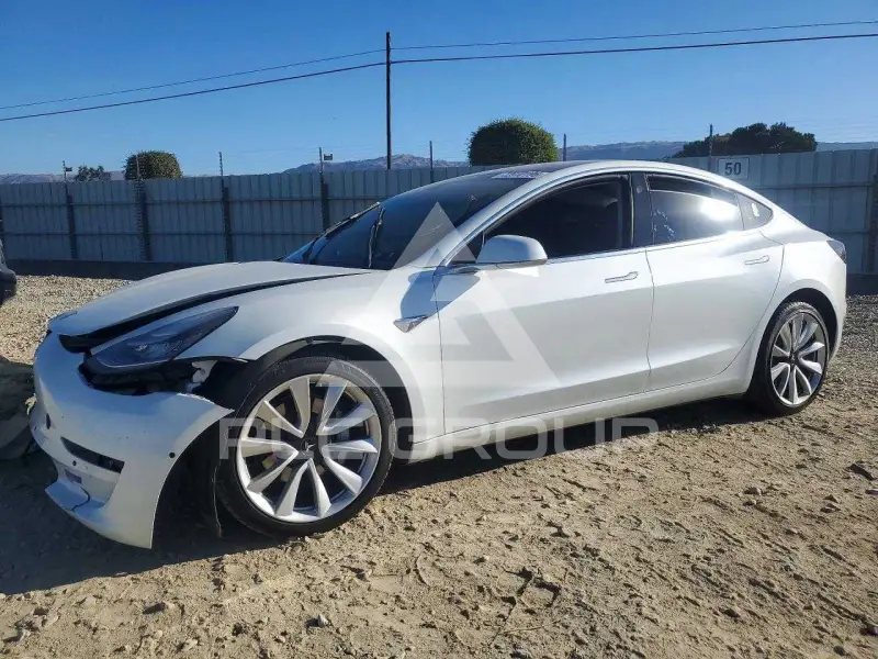 2018 Tesla Model 3 photo