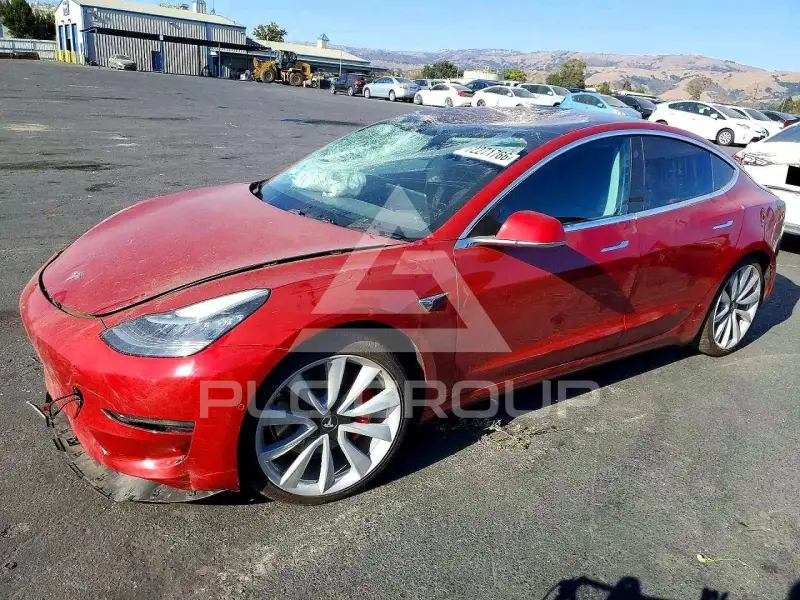 2018 Tesla Model 3 фото
