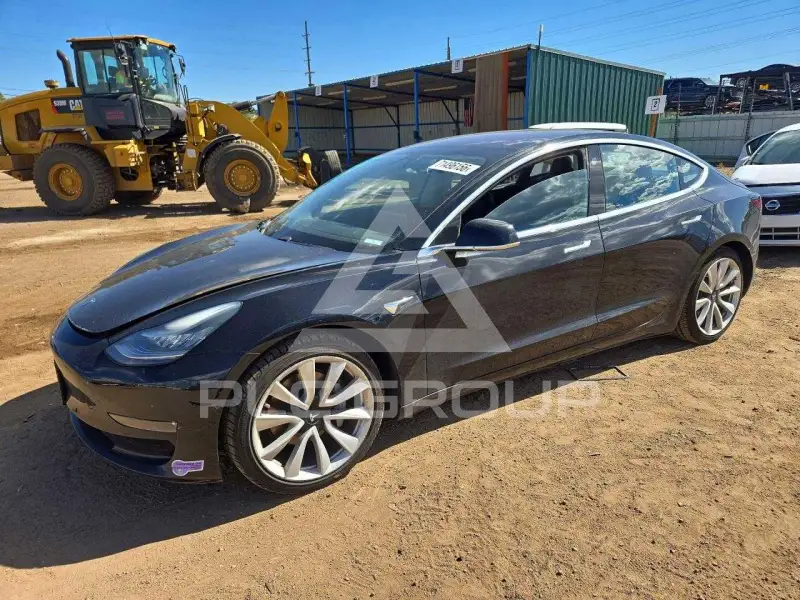 2018 Tesla Model 3 photo