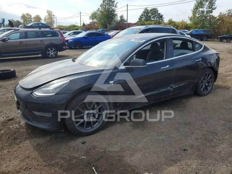 2018 Tesla Model 3 фото