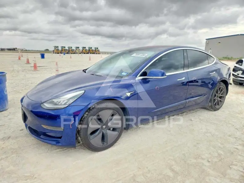 2018 Tesla Model 3 фото