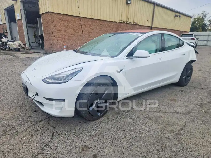 2018 Tesla Model 3 photo