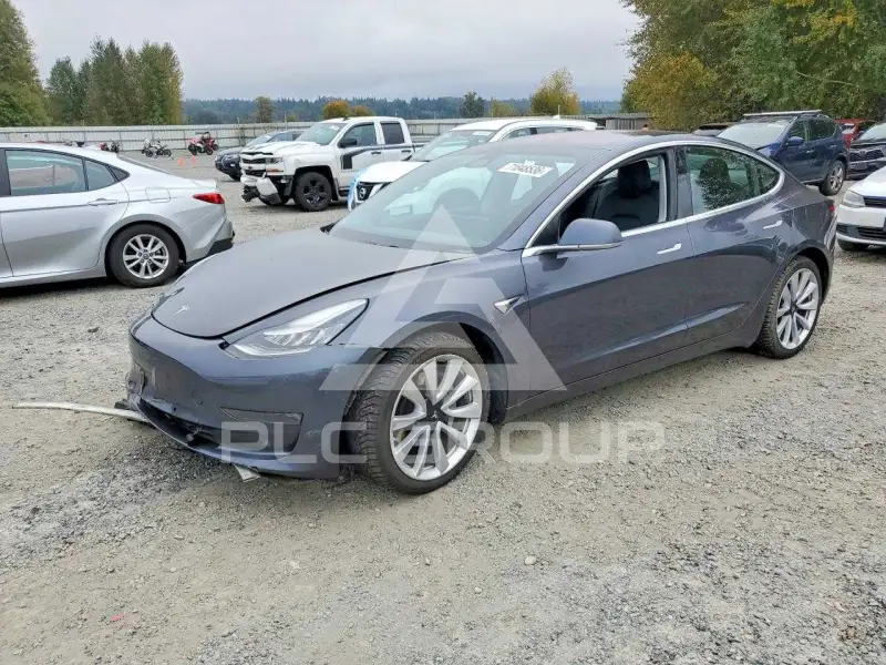 2018 Tesla Model 3 фото