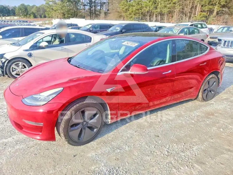 2018 Tesla Model 3 фото