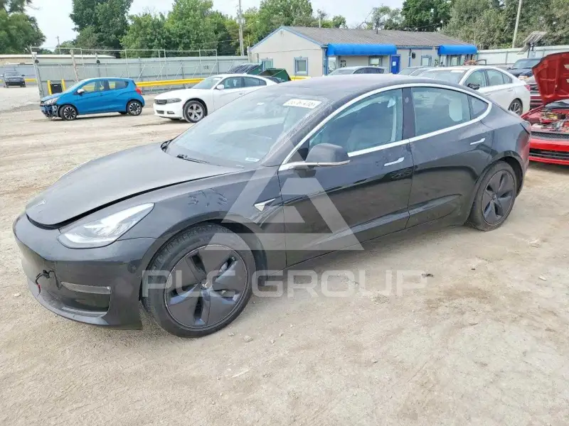 2018 Tesla Model 3 фото