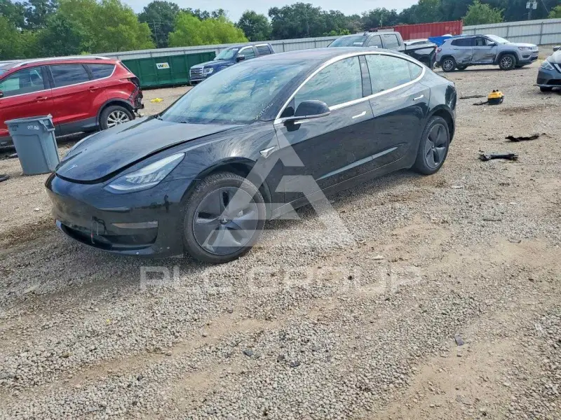 2018 Tesla Model 3 фото