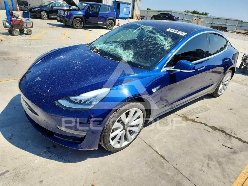 2018 Tesla Model 3 photo