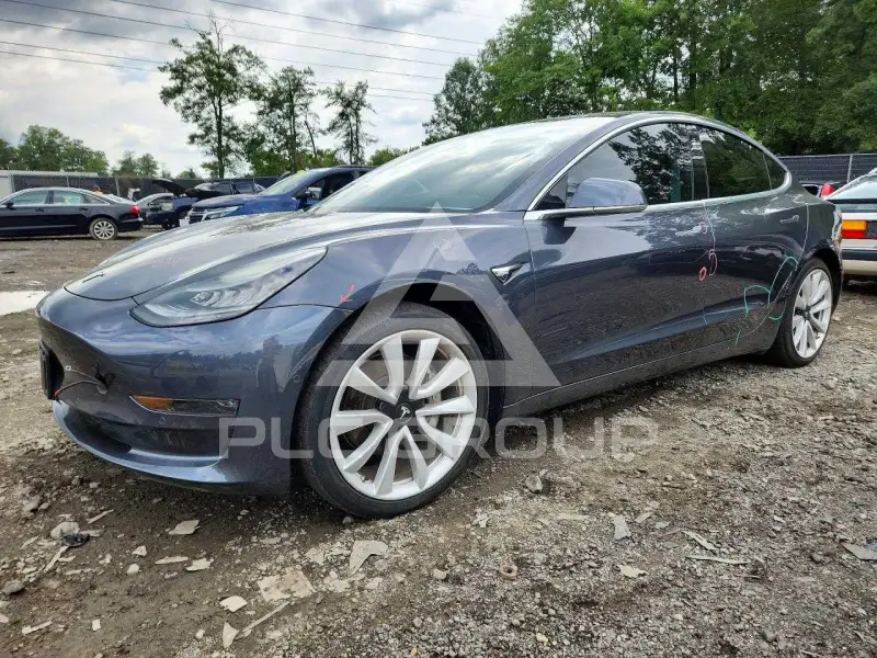 2018 Tesla Model 3 photo