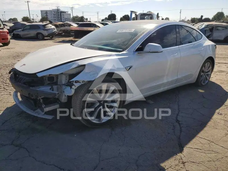 2018 Tesla Model 3 фото