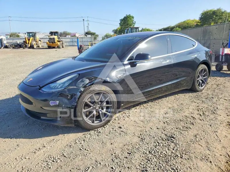 2018 Tesla Model 3 photo