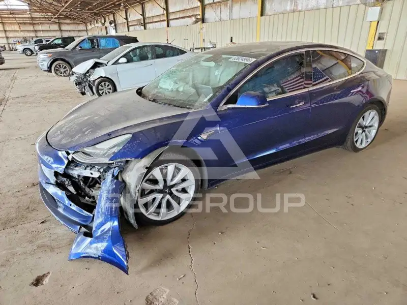 2018 Tesla Model 3 фото