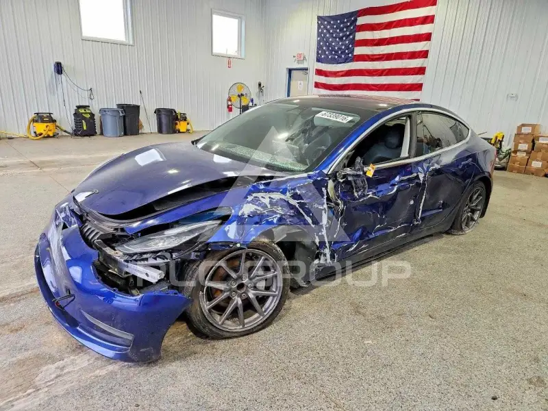 2018 Tesla Model 3 фото