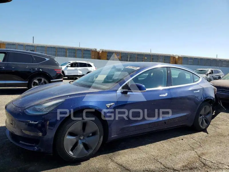 2018 Tesla Model 3 фото