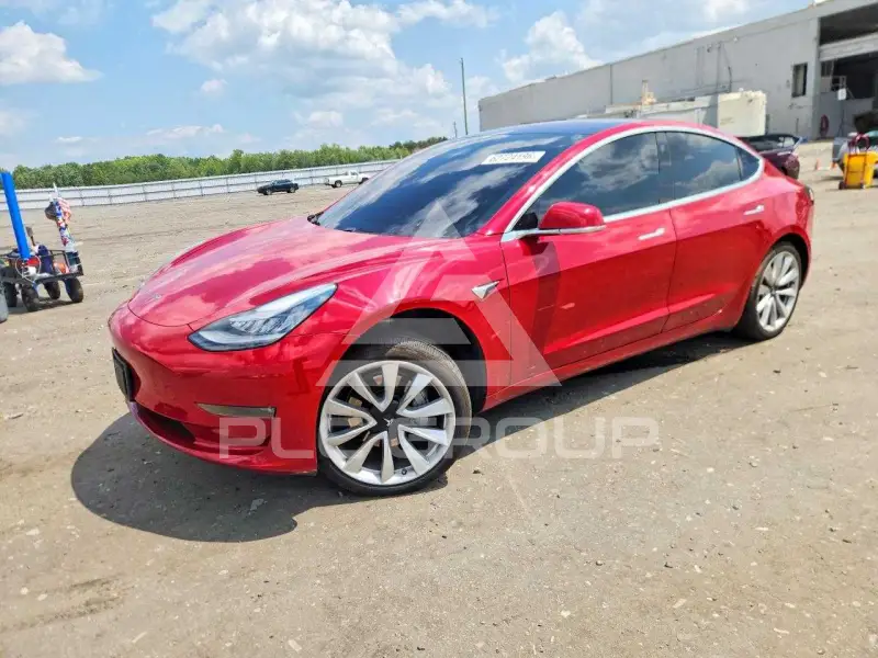 2018 Tesla Model 3 фото