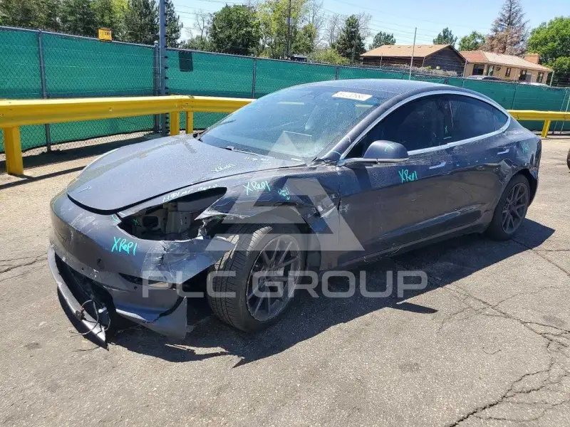 2018 Tesla Model 3 фото
