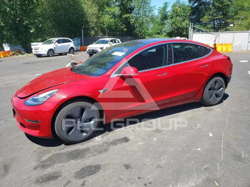2018 Tesla Model 3 фото