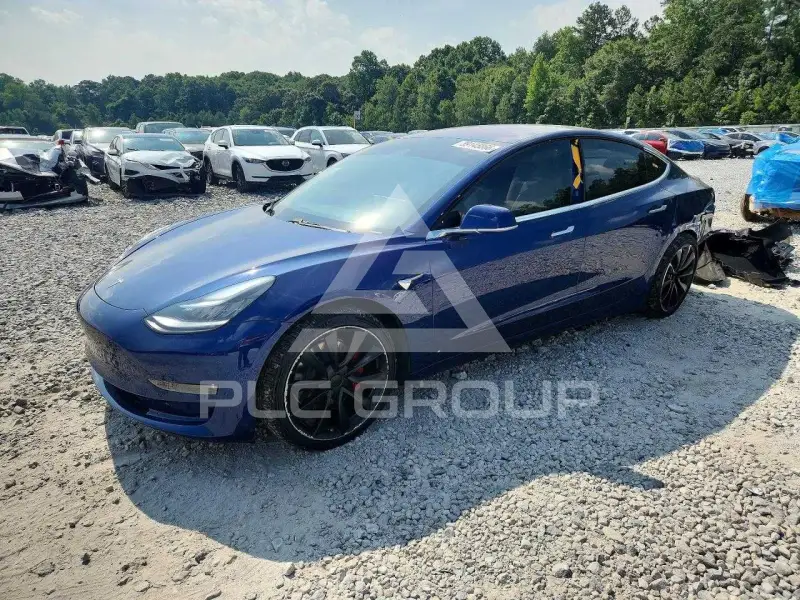 2018 Tesla Model 3 фото
