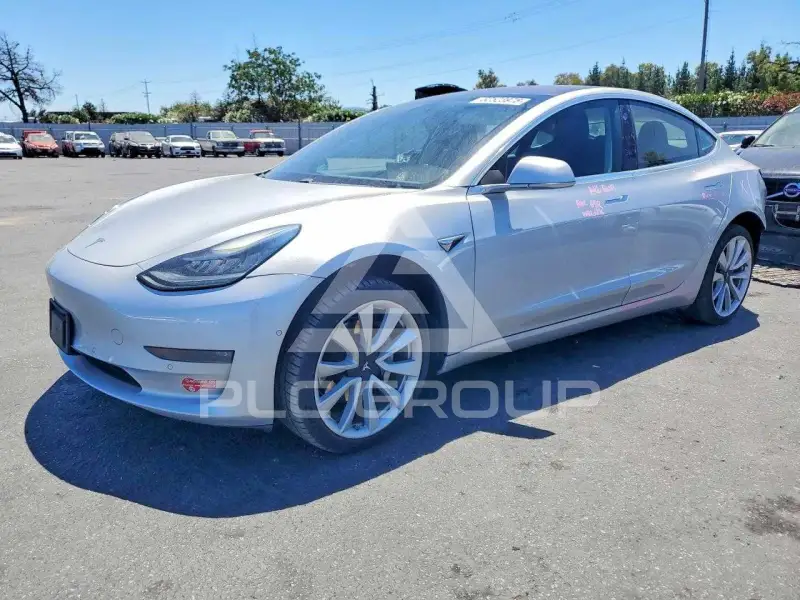 2018 Tesla Model 3 photo