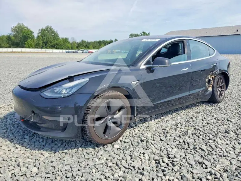 2018 Tesla Model 3 photo