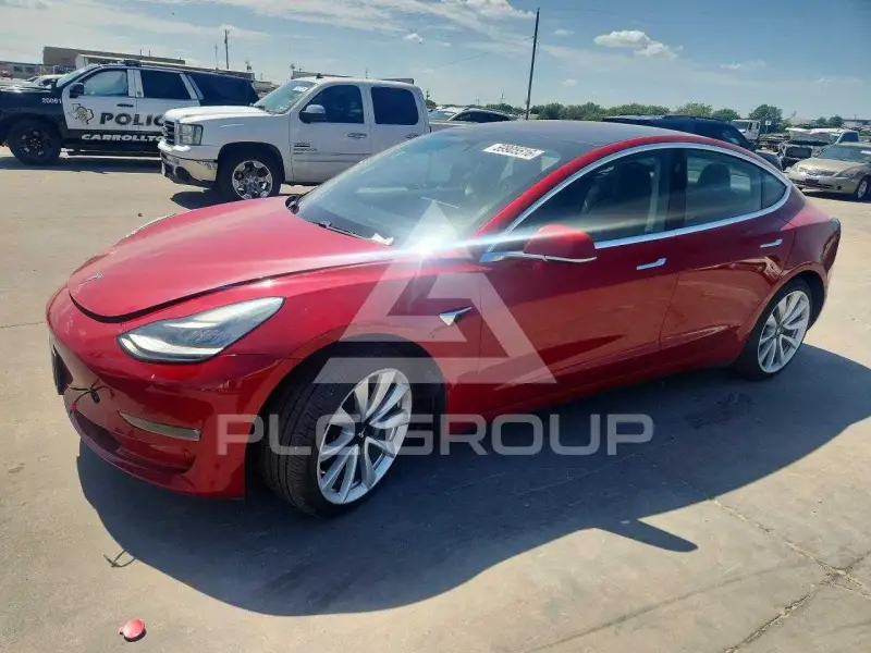 2018 Tesla Model 3 фото