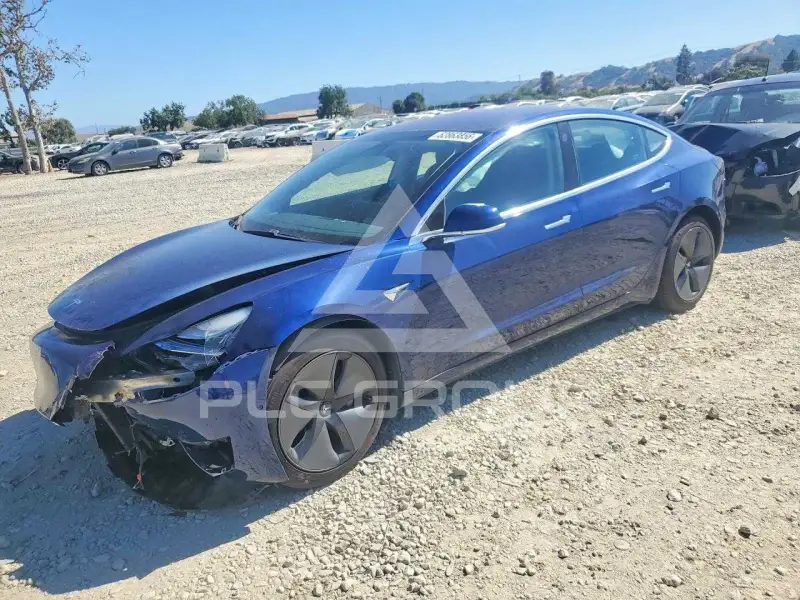 2018 Tesla Model 3 фото
