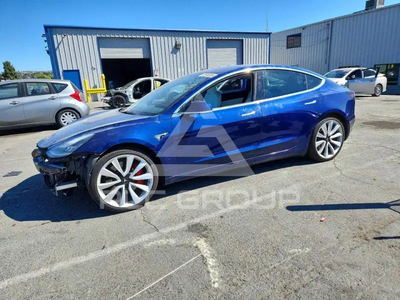 2018 Tesla Model 3 photo