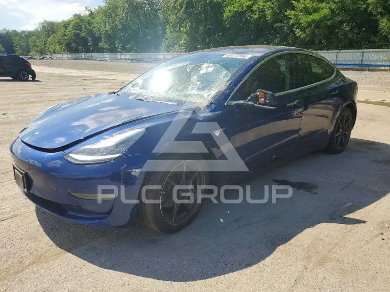 2018 Tesla Model 3 фото
