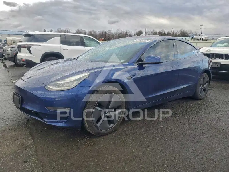 2018 Tesla Model 3 photo