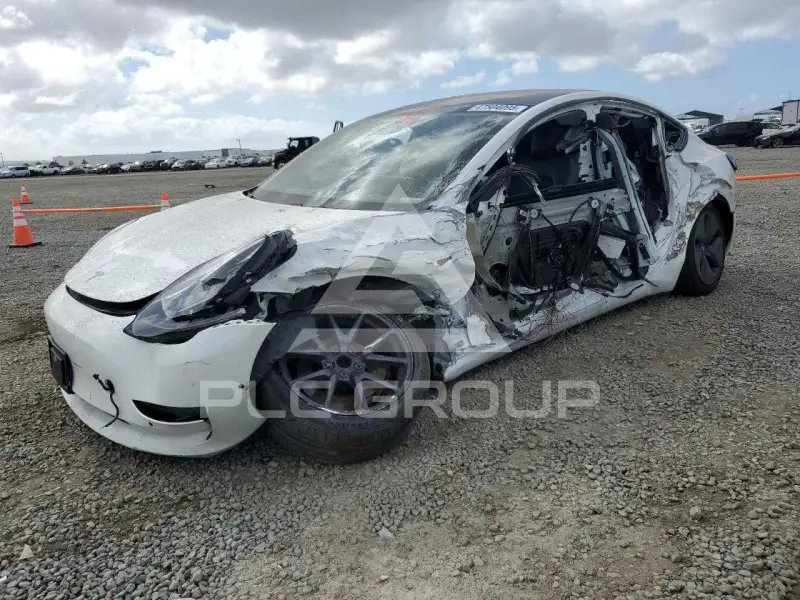 2018 Tesla Model 3 фото