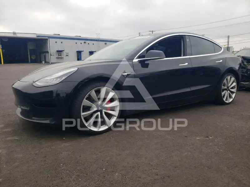 2018 Tesla Model 3 фото